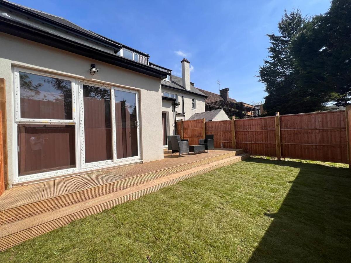 Star London Finchley Road 3-Bed Escape With Garden Apartment Ngoại thất bức ảnh