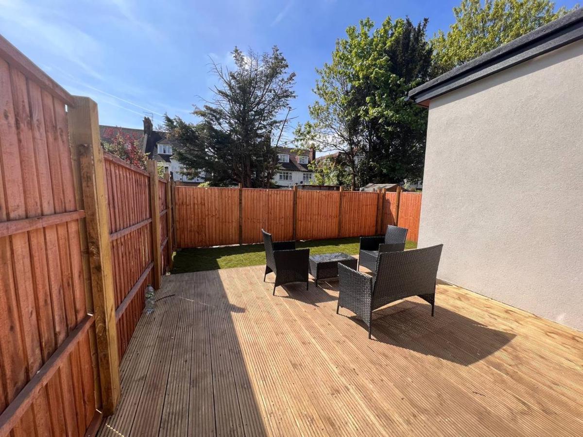 Star London Finchley Road 3-Bed Escape With Garden Apartment Ngoại thất bức ảnh